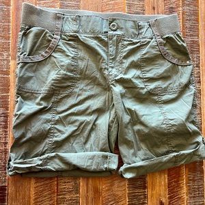 EUC Khakis & Co Shorts